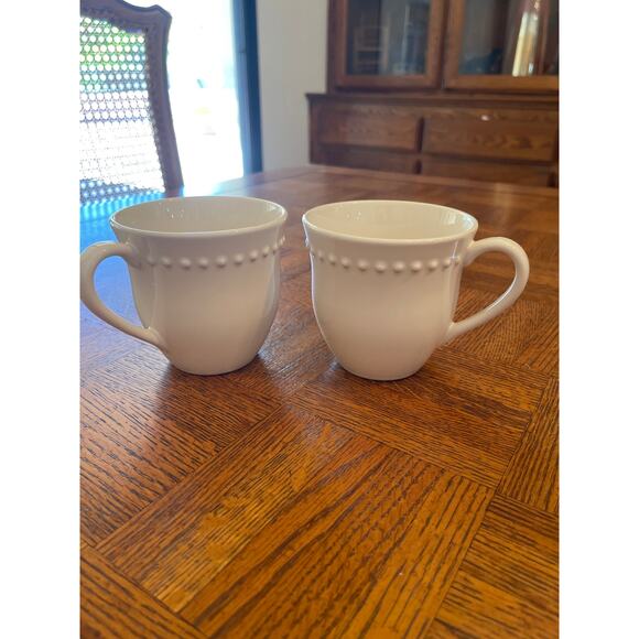 Pottery Barn EMMA mugs (2) - Picture 3 of 5